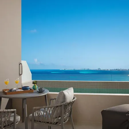 Dreams Vista Cancun Golf & Spa Resort-3