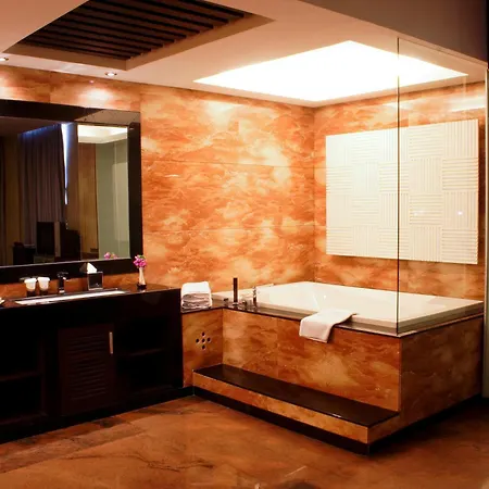 Fm7 Resort Hotel - Jakarta Airport-2