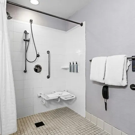 Courtyard By Marriott Clarksville-3