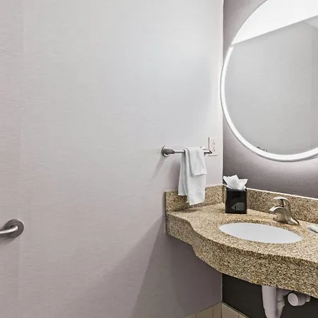 Courtyard By Marriott Clarksville-2
