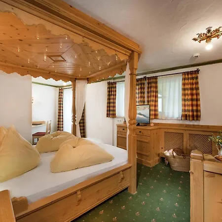 Berghotel Hauserbauer-2
