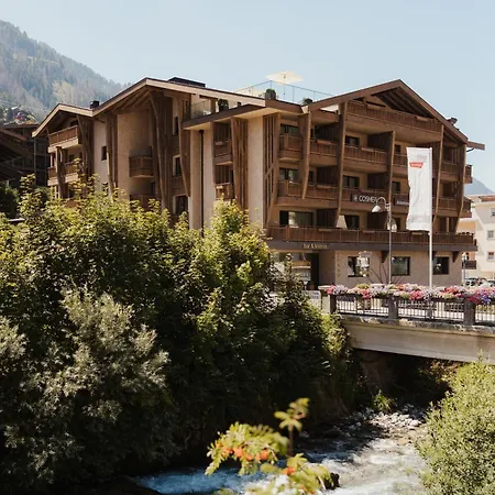 Hotel Cosmea - Your Dolomites & Honeymoon Experience-2
