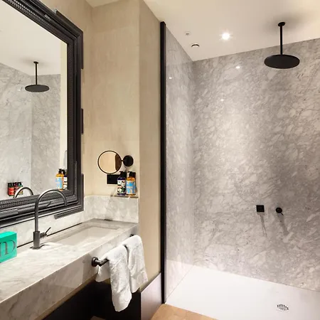 Hotel Montera Madrid, Curio Collection By Hilton-3