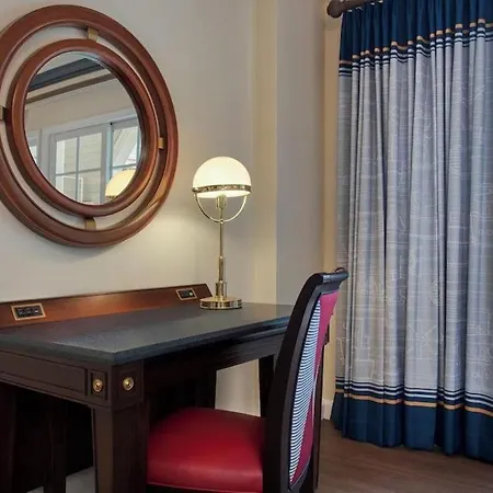 Disney'S Yacht Club Resort-3