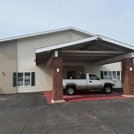 Iron Mountain Inn & Suites Mi Us 2-2