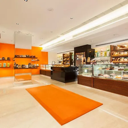 The Oberoi Mumbai-3