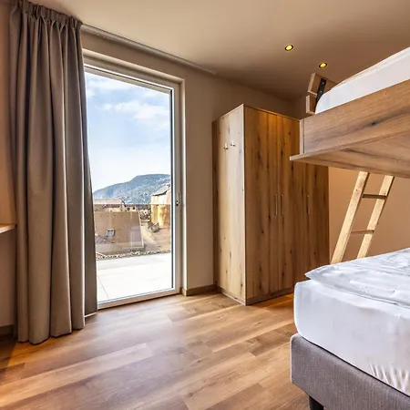Egger Apartments & Suites-3