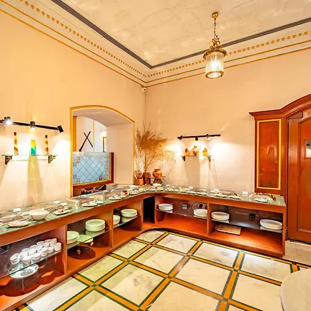 Noor-Us-Sabah Palace-3