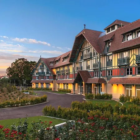 Renaissance Paris Hippodrome de St. Cloud Hotel-3