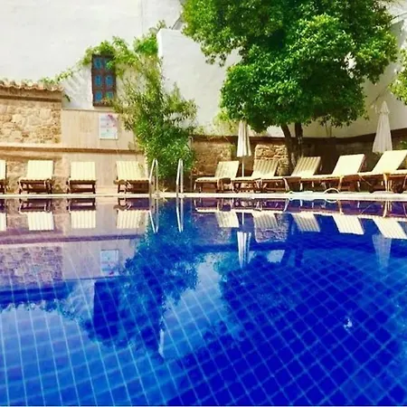 White Garden Hotel-Adult Only-2