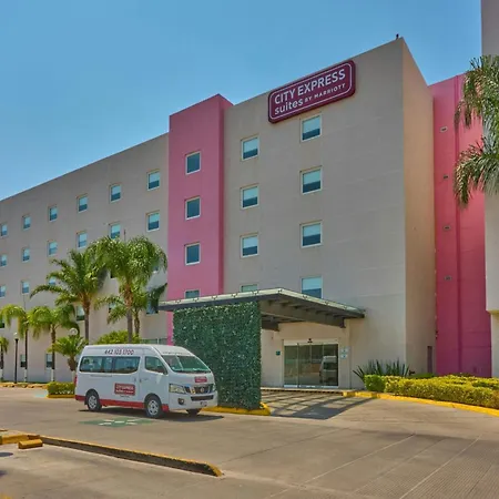 City Express Suites By Marriott Queretaro-3
