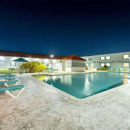 Spark By Hilton Ponce-3