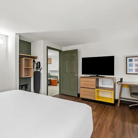 Spark By Hilton Portland Airport Maine Mall-3
