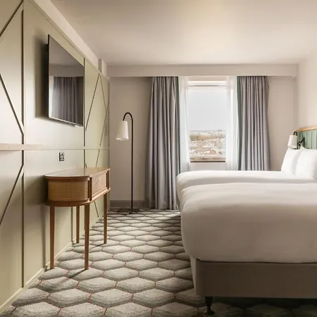 City Hotel-2