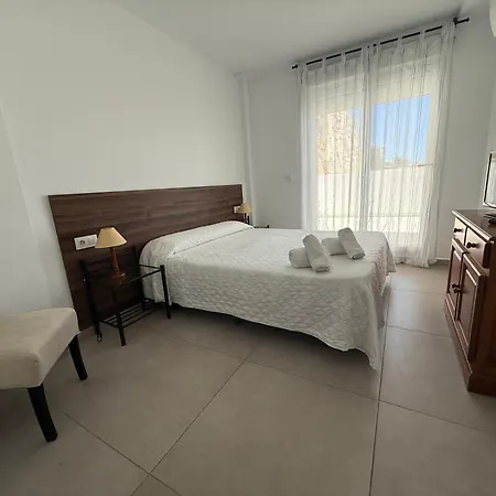 Living One Bed And Breakfast-3