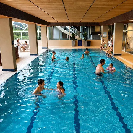 Rydges Canberra-3