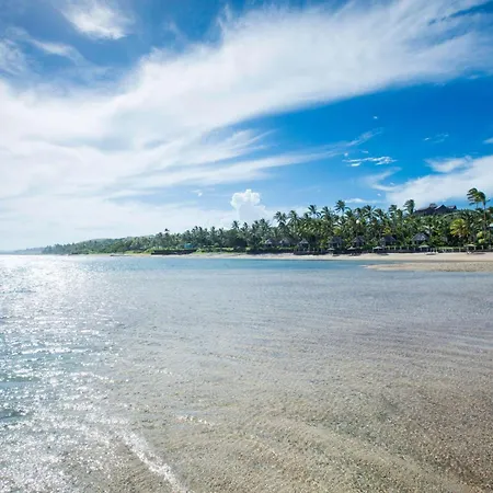 Outrigger Fiji Beach Resort-2