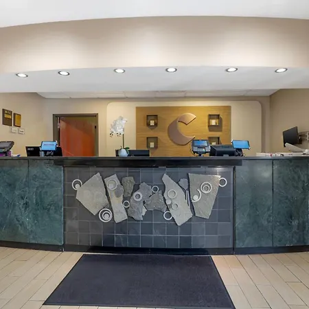 Comfort Suites Pittsburgh Airport-3