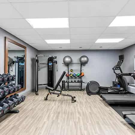 Hampton Inn & Suites Scottsburg-3
