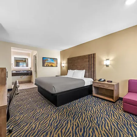 Quality Inn & Suites Hesperia-Victorville-3
