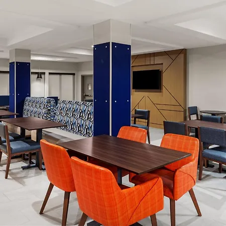 Holiday Inn Express & Suites San Antonio Frost Bank Center By Ihg-2