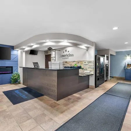 Americinn By Wyndham Delafield-Milwaukee-2
