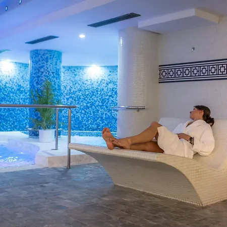 Wuau! Hotel Galanthus & Spa-2