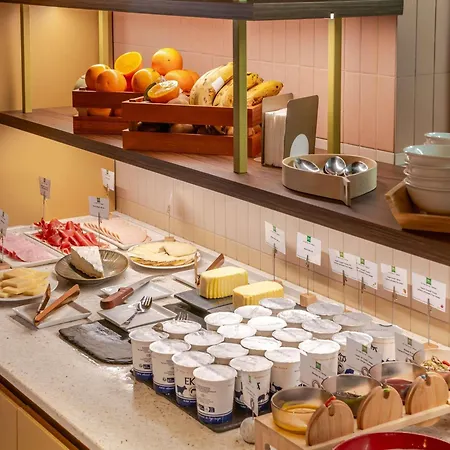 Ibis Styles Saint-Jean-De-Luz Donibane-2