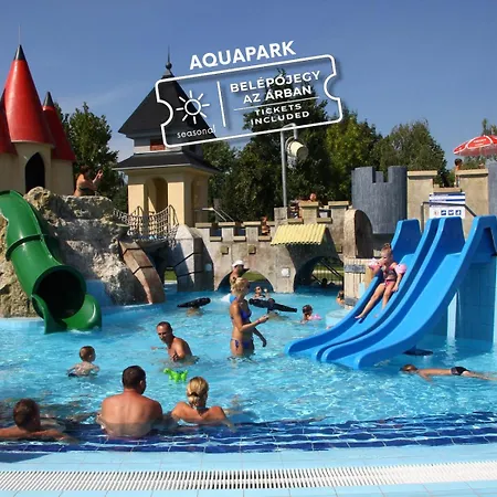 Hungarospa Thermal Hotel-3