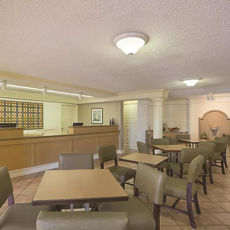 La Quinta Inn By Wyndham San Diego Chula Vista-3