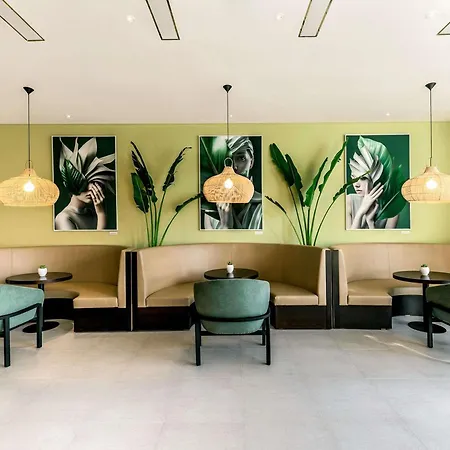 Novotel Dubai Al Barsha-2