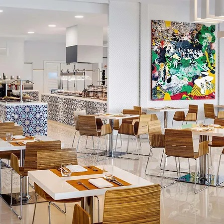 Novotel Dubai Al Barsha-3
