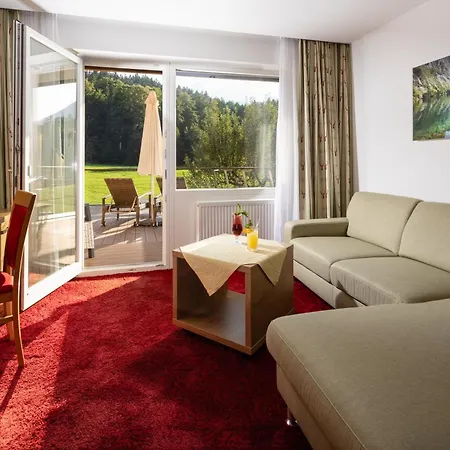 Alm-&Wellnesshotel Alpenhof-3
