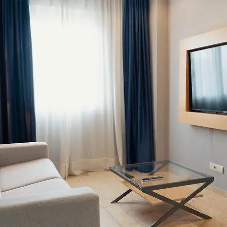 Apartamentos Vértice Sevilla Aljarafe-3