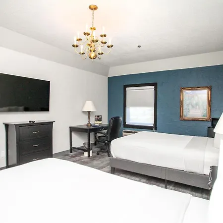 Chateau Hotel And Conference Center-3