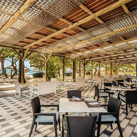 Crystals Beach Resort Belle Mare, A Member Of Radisson Individuals-2