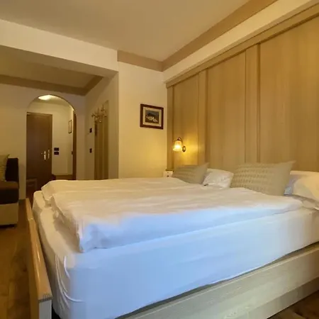 Hotel Pareda-2