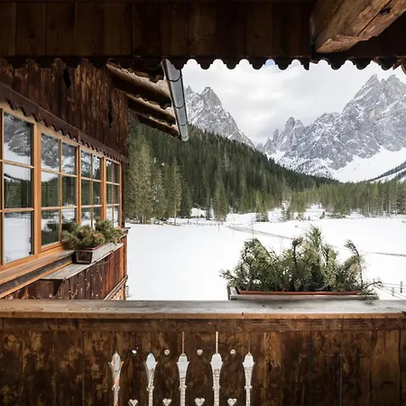 Hotel Dolomitenhof&Chalet Alte Post-3