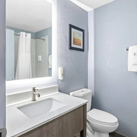 Quality Inn Shawnee North I-40-3