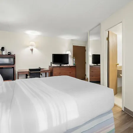 Quality Inn & Suites Black River Falls I-94-3