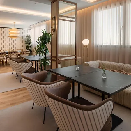 Melia Madrid Serrano-3