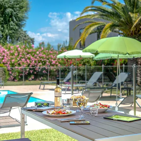 Mercure Cannes Mandelieu-3