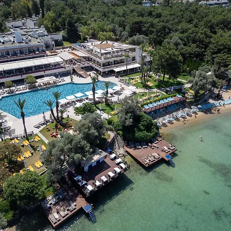 Doubletree By Hilton Bodrum Isil Club Ultra All-Inclusive Resort-2
