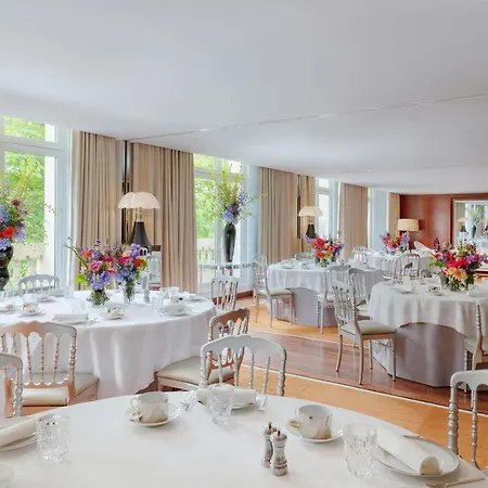 Hotel Le Royal Monceau Raffles Paris-2