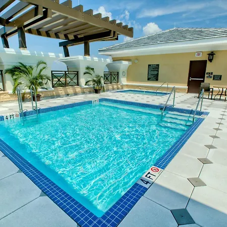 Ramada Plaza By Wyndham Orlando Resort & Suites Intl Drive - Newly Renovated!-3