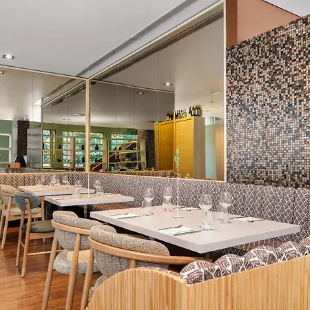Axis Porto Business & Spa Hotel-2