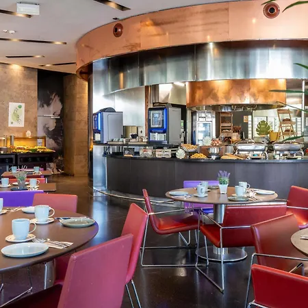 Novotel Barcelona City-3