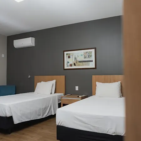 Comfort Suites Flamboyant Goiania-3