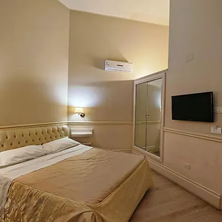 Suite Hotel Santa Chiara-3