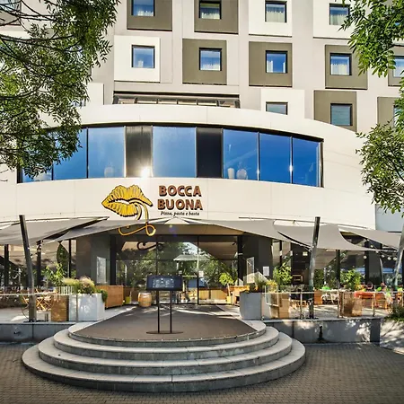 Park Inn By Radisson Danube Bratislava-3